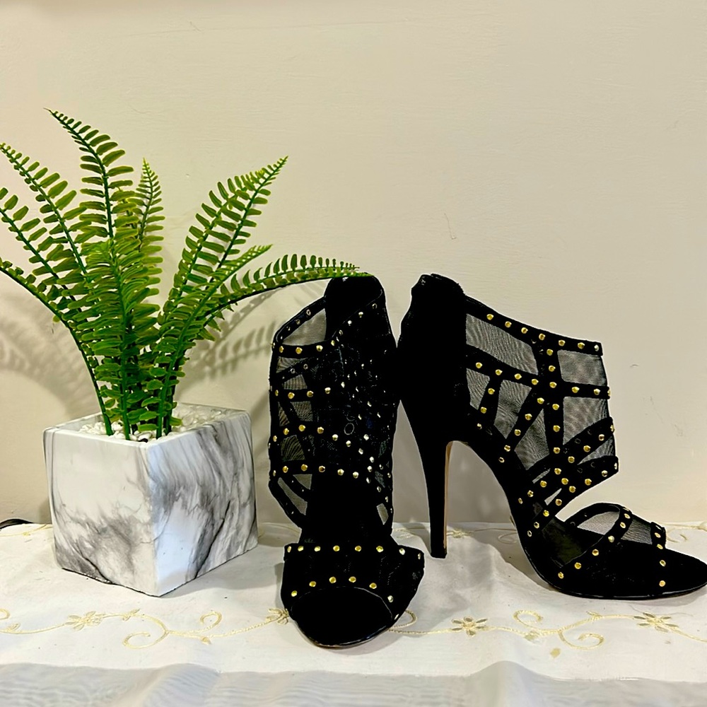 Sexy Evening Boot for Ladies Who Love Elegant Styling